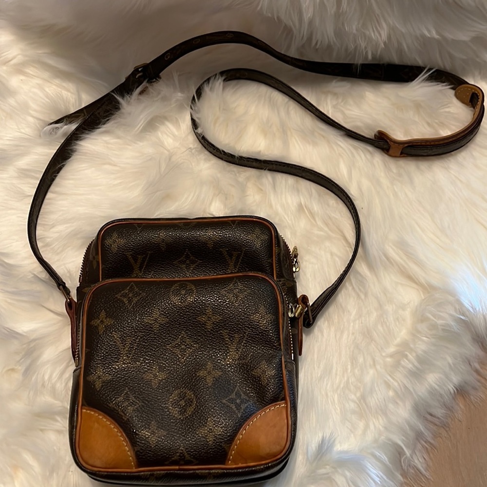 Louis Vuitton crossbody